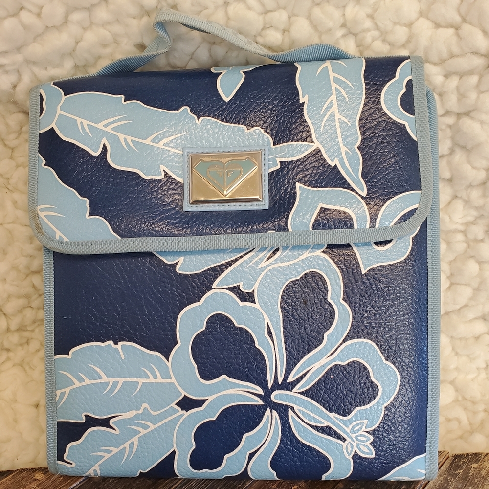 Vintage Roxy Cosmetic Toiletries Hanging Case Blue